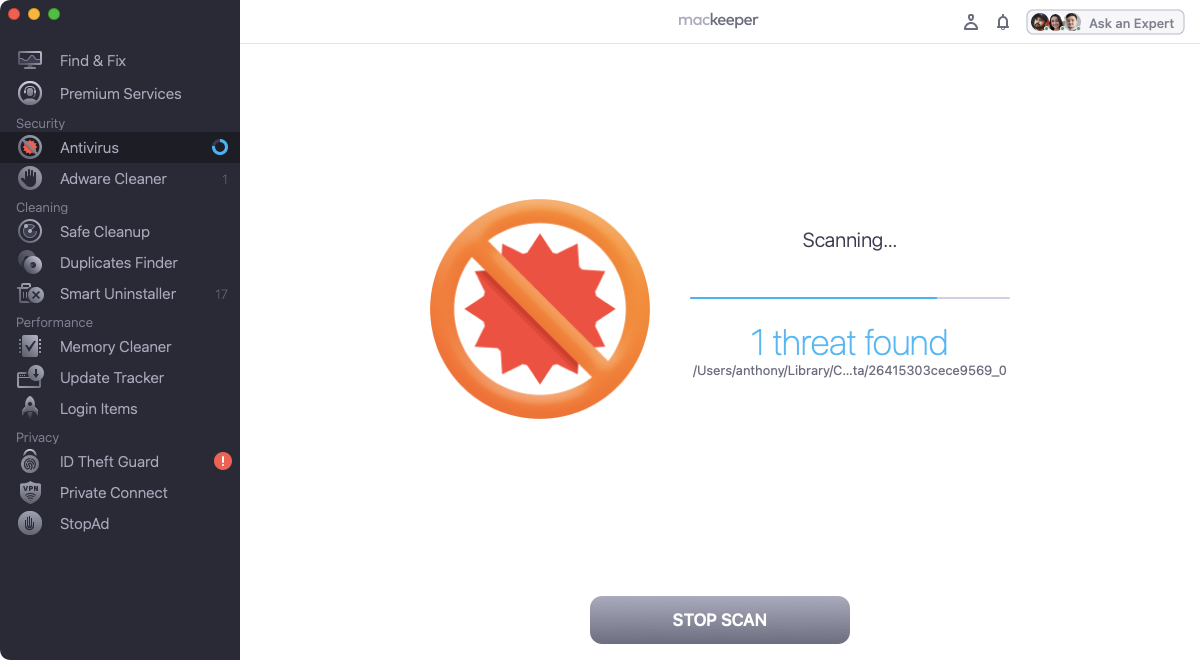 MacKeeper Antivirus scan in progress.