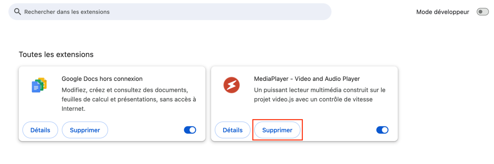 Liste des extensions Google Chrome installées sur votre ordinateur. La case encadrée en rouge permet de supprimer l’extension de votre choix. Liste des extensions Google Chrome installées sur votre ordinateur. La case encadrée en rouge permet de supprimer l’extension de votre choix.