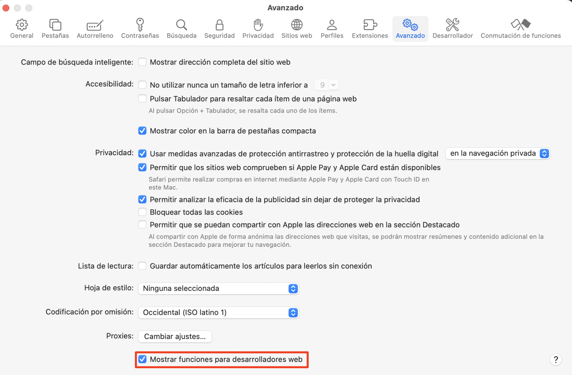 Ajustes avanzados de Safari, con las funciones Show para desarrolladores web destacadas. Cómo arreglar servicio de cuentas quiere usar el llavero de inicio de sesión.