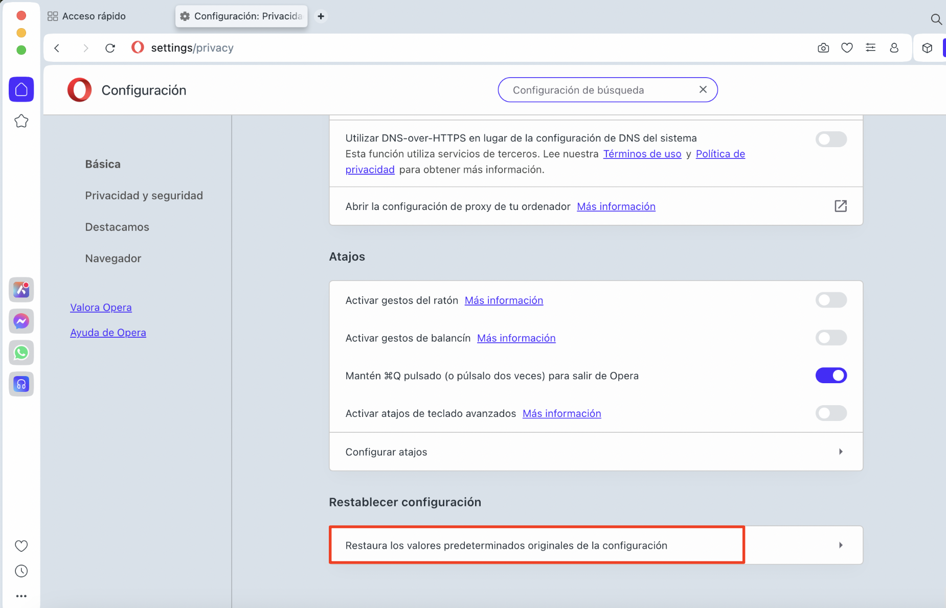 Página de configuración de Opera, con la opción Restaurar los valores predeterminados resaltada. Cómo arreglar servicio de cuentas quiere acceder a las notificaciones de llavero de inicio de sesión.