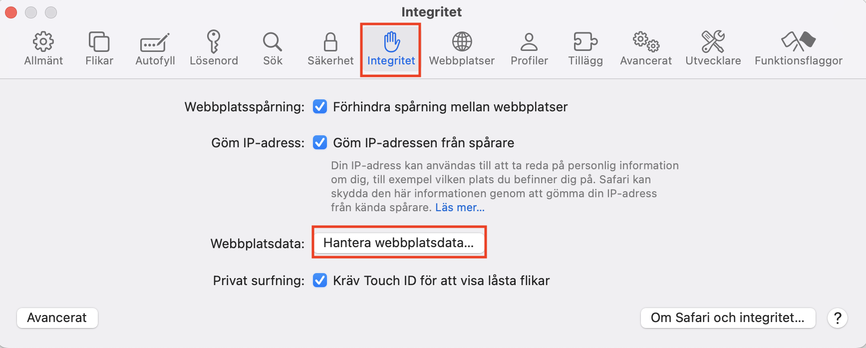 För att försöka snabba upp Safari efter den nya uppdateringen kan du först prova att rensa all din webbplatsdata. Öppna Safaris inställningar och klicka på Integritet. Klicka på Hantera webbplatsdata och sedan på Ta bort alla.