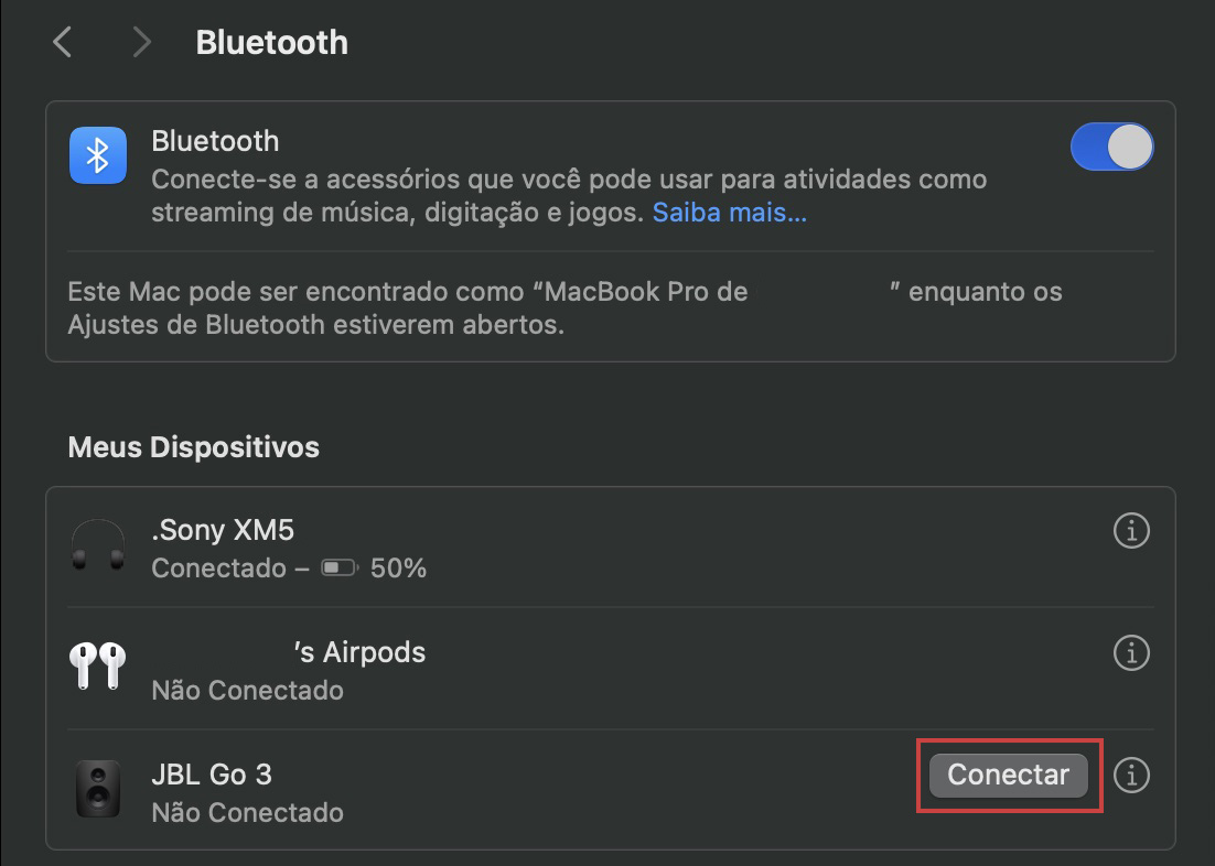 Reconecte o mouse ao seu Mac. Clique no menu Apple e selecione Ajustes do Sistema > Bluetooth. Em seguida, clique com a tecla Control pressionada no seu mouse e escolha Remover > Remover. Desligue-o e ligue-o novamente após alguns segundos. Por fim, clique no botão Conectar.