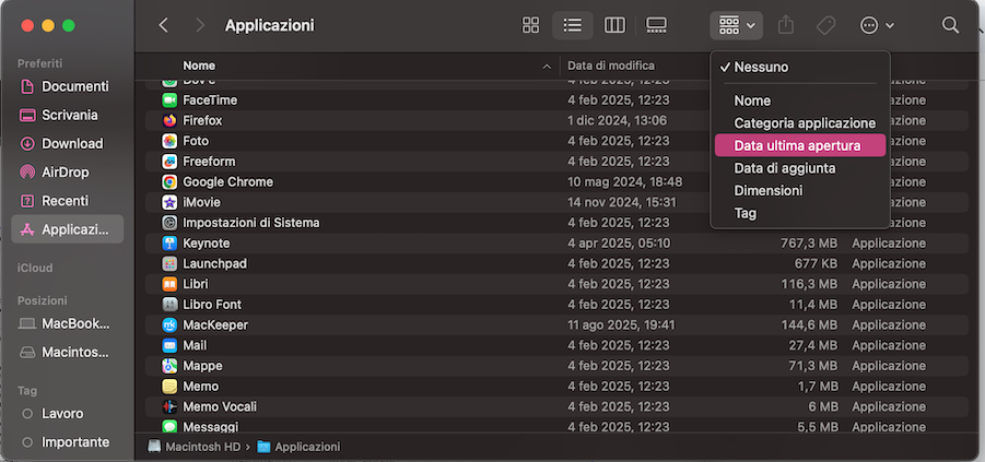 Nella cartella Applicazioni, clicca con il tasto destro in un punto qualsiasi per aprire il nuovo menu. Da qui, trova e seleziona l’opzione Data aggiunta.
