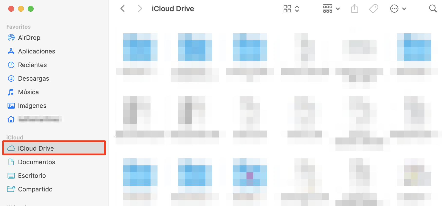Para liberar espacio en tu iCloud Drive, haz clic en iCloud Drive en la barra lateral del Finder. iCloud Drive ocupa mucho espacio en Mac.