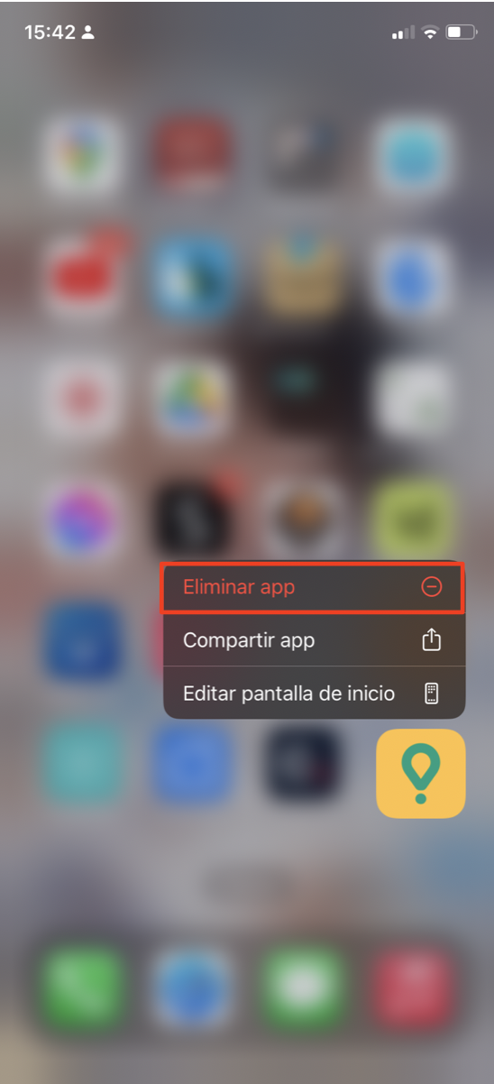 La biblioteca de aplicaciones del iPhone y el iPad muestra una aplicación que se está eliminando. Mantén pulsada una aplicación que parezca sospechosa y seleccione Eliminar app para desinstalarla.