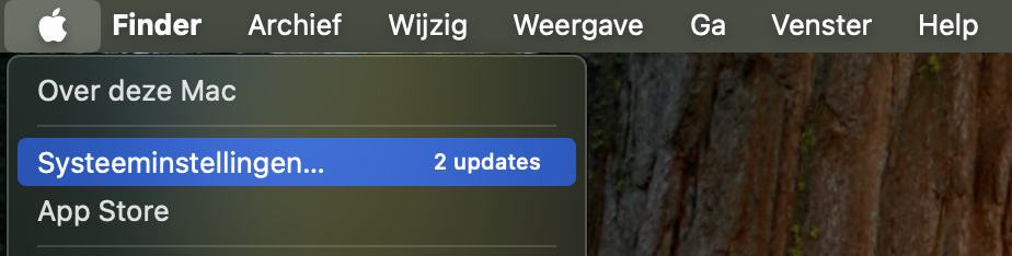 Verklein de systeemdata op je Mac door eerst te controleren hoeveel je hebt. De eerste stap is het openen van Apple-menu > Systeeminstellingen.