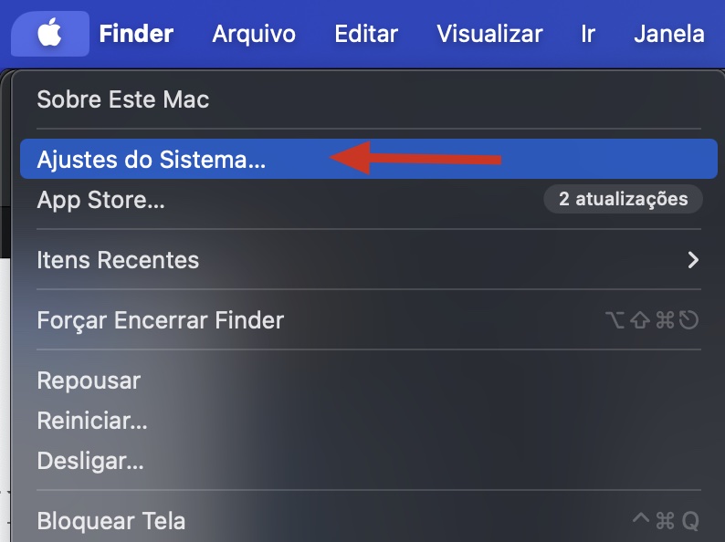 Captura de tela do menu Apple que mostra como abrir o aplicativo Ajustes do Sistema em um Mac durante a solução de problemas de alto uso de memória do WindowServer.