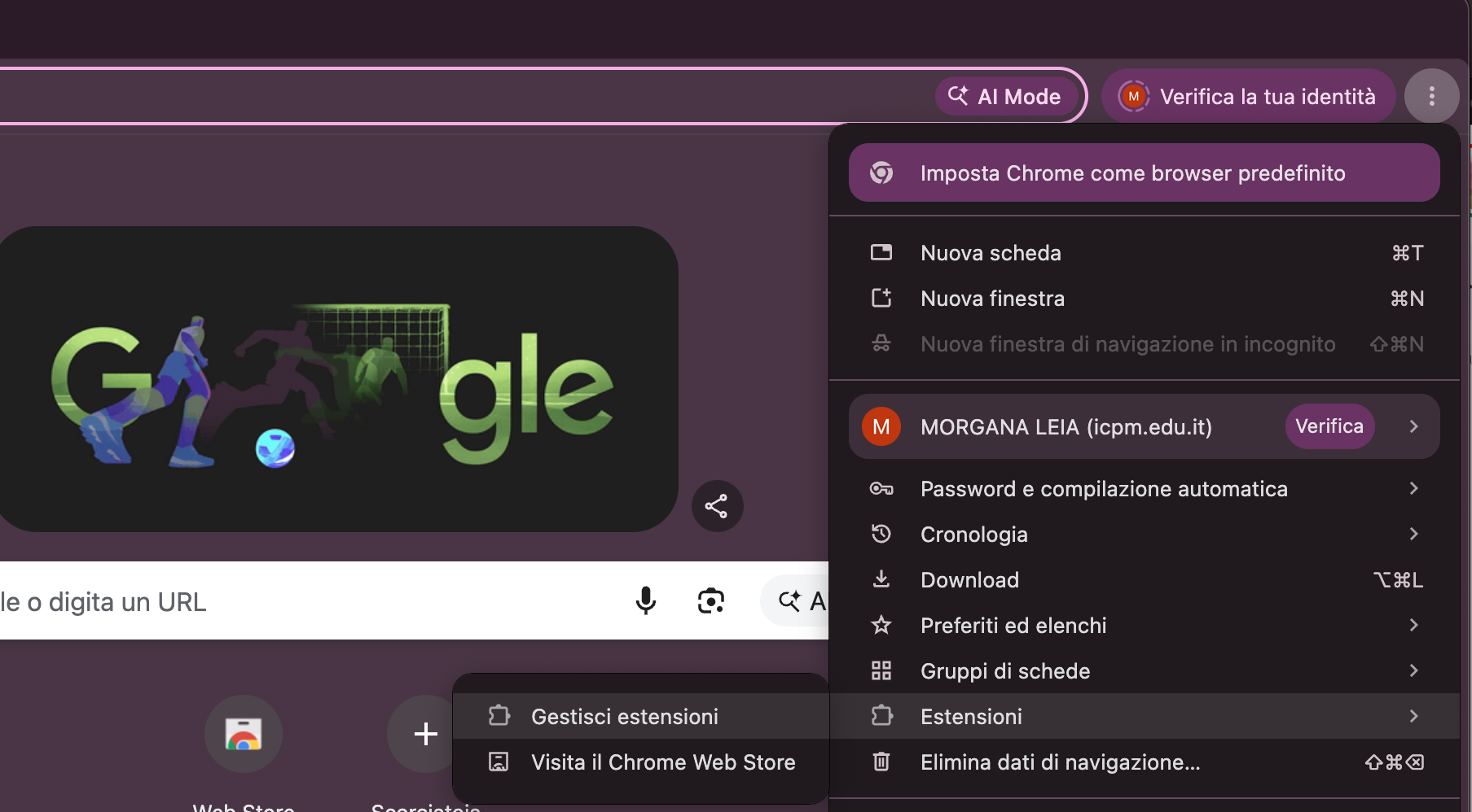 Apri Chrome, fai clic sul menu a tre punti Altro in alto a destra, vai su Estensioni e seleziona Gestisci estensioni per visualizzare i componenti aggiuntivi installati.