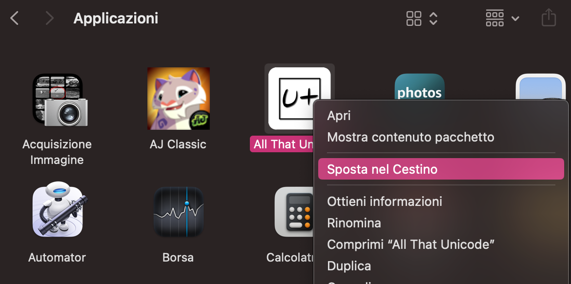 Nel Finder, vai su Applicazioni e seleziona le app che vuoi spostare nel Cestino.