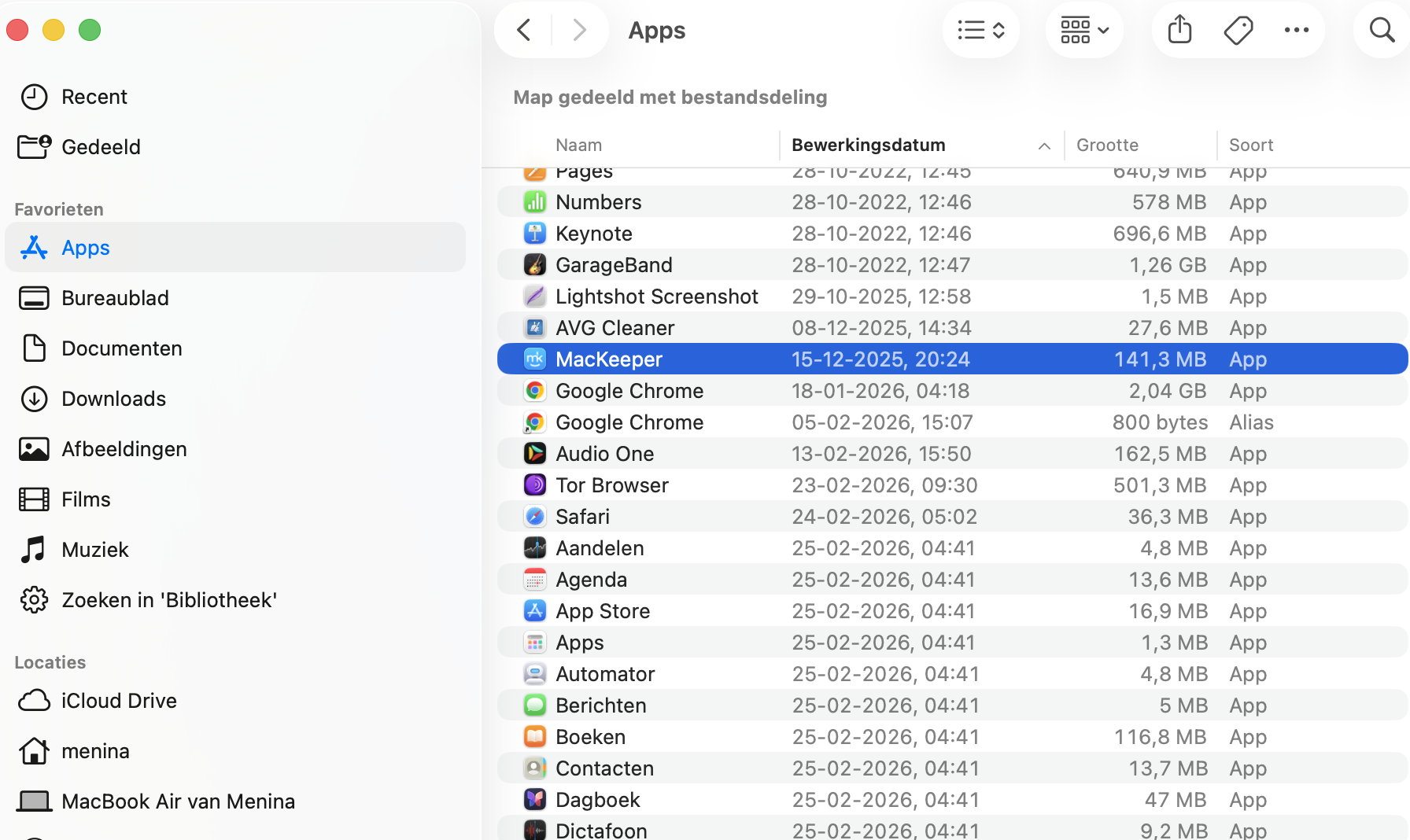 Daarna zie je het bijbehorende appbestand in de map ‘Programma’s’ in Finder en kun je dit verwijderen om de extensie van je Mac te verwijderen.