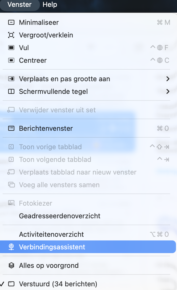 Vanuit de menubalk in de Mail-app ga je naar Venster en selecteer je Verbindingsassistent om je verbindingen te controleren.