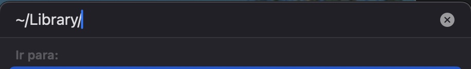 Na caixa de texto, digite o seguinte caminho: ~/Library. Isso levará você a uma seleção de pastas de contêiner que você precisará examinar manualmente até encontrar arquivos classificados como Outros, como cache e logs antigos do sistema.