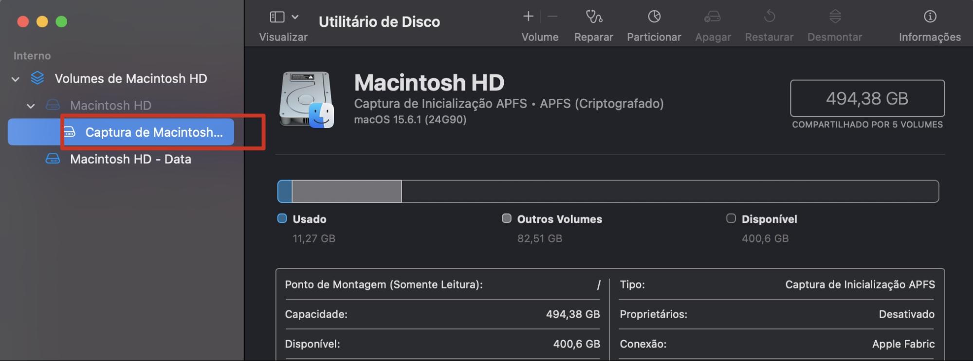 Como selecionar o disco rígido desejado na lista do Utilitário de Disco do Mac.