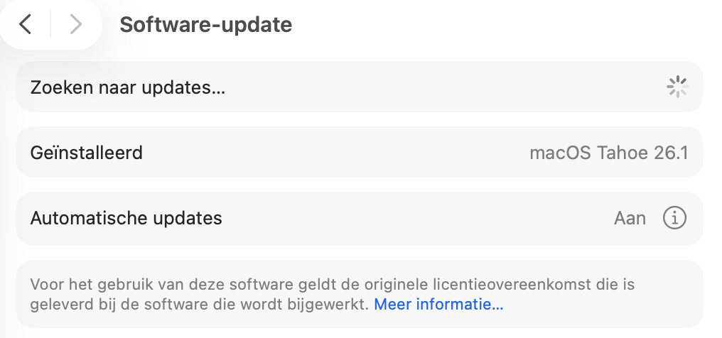 Klik op de optie Software-update en laat je apparaat zoeken naar eventuele beschikbare updates. Je kunt Automatische updates ook in- of uitschakelen, zodat je apparaat updates automatisch voor je kan bijhouden.