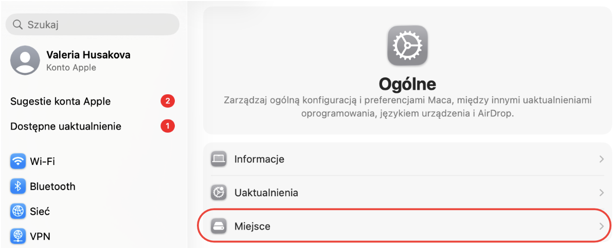 Na karcie Ogólne zobaczysz sekcję Miejsce. Kliknij ją, aby sprawdzić, ile miejsca zajmują dane systemowe na Macu.