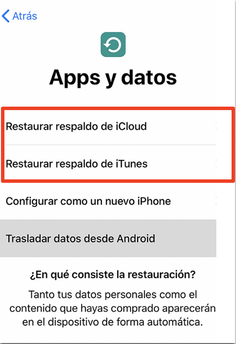 El proceso de configuración del iPhone muestra la pantalla Aplicaciones y datos. Selecciona tu preferencia para restaurar el dispositivo desde una copia de seguridad anterior.