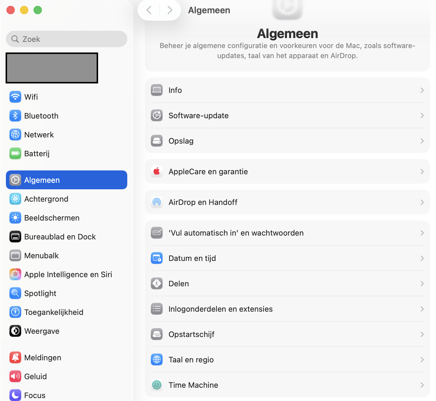 Klik in Systeeminstellingen op Inlogonderdelen en extensies. Vanaf daar kun je zien welke onderdelen automatisch worden uitgevoerd bij het opstarten van je Mac.