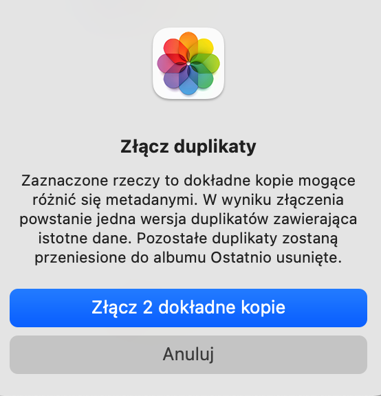 Na koniec potwierdź, że chcesz scalić zduplikowane zdjęcia. Aplikacja Zdjęcia usunie wszystkie niepotrzebne kopie z Twojej biblioteki, pozostawiając jedno zdjęcie.