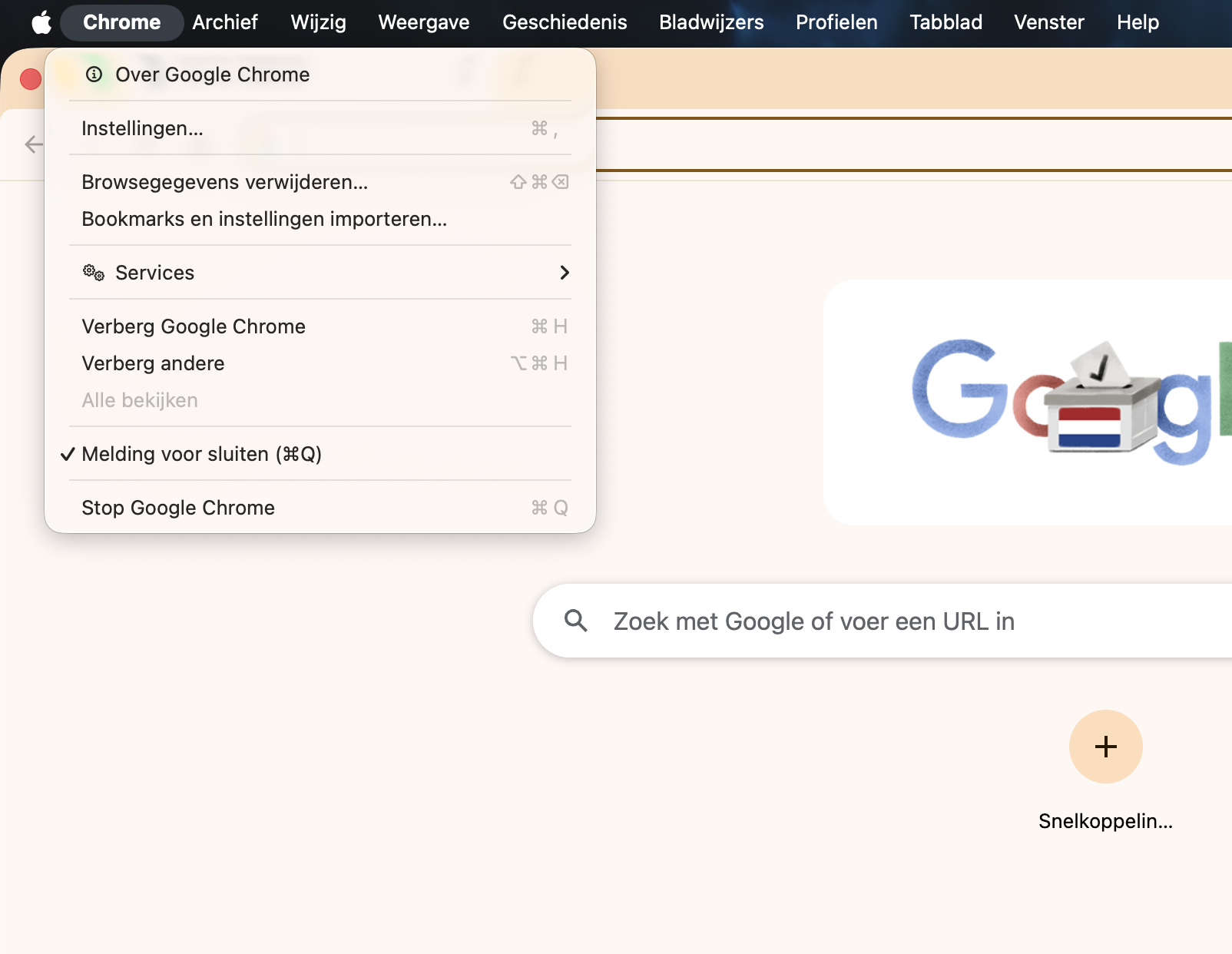 Chrome voor Mac heeft ook extensies die door malware kunnen worden misbruikt. Controleer eerst je startpagina. Begin met het openen van de Chrome-instellingen.