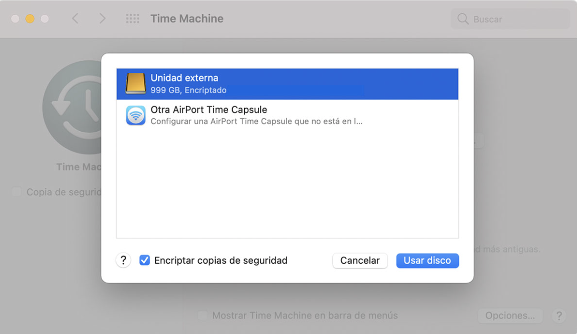 Los ajustes de Time Machine en Mac muestran la opción de seleccionar una nueva unidad. Después de hacer una selección, haz clic en Configurar disco para clonar datos de un Mac a otro Mac utilizando Time Machine. Los ajustes de Time Machine en Mac muestran la opción de seleccionar una nueva unidad. Después de hacer una selección, haz clic en Configurar disco para clonar datos de un Mac a otro Mac utilizando Time Machine.
