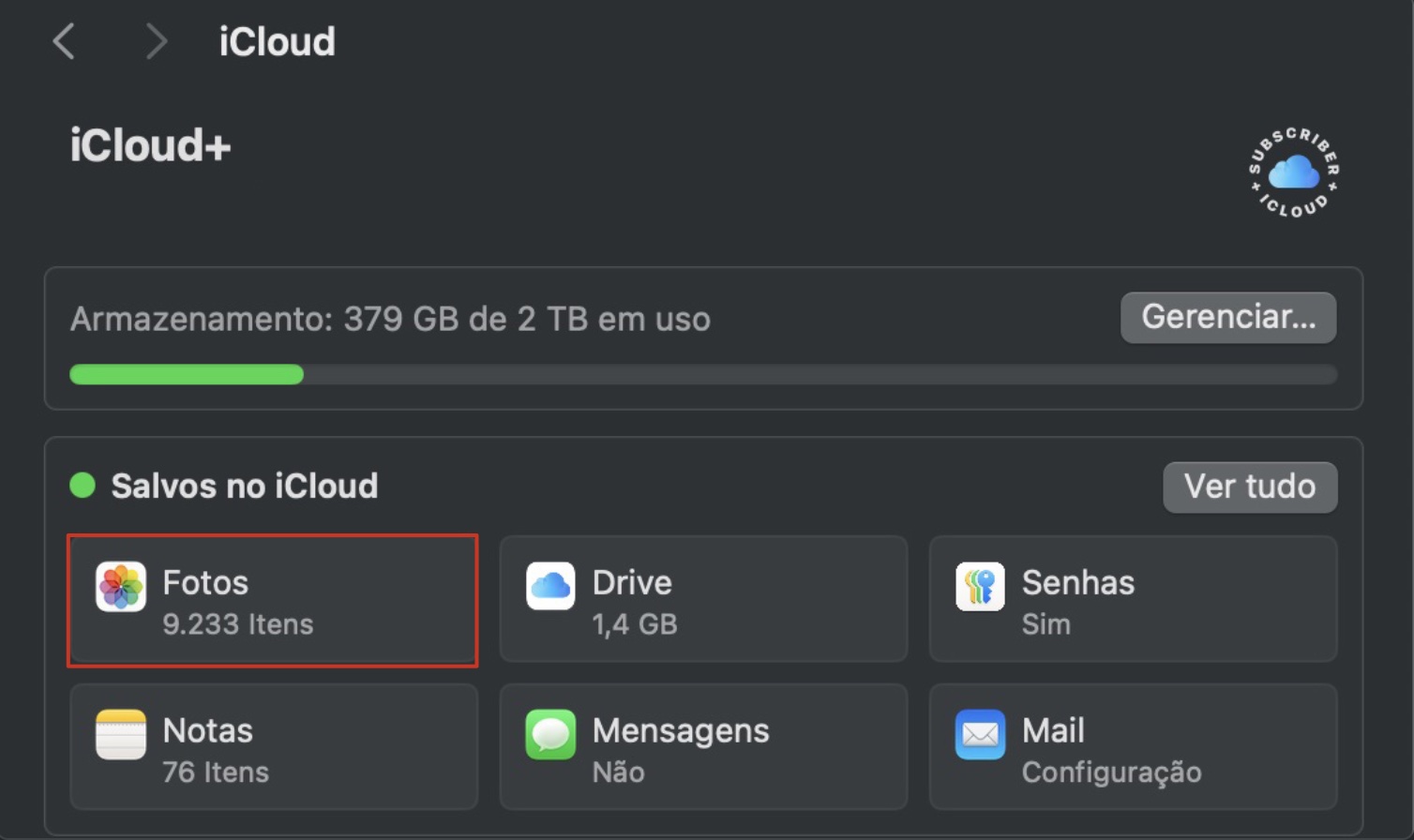 Ajustes do Sistema no Mac mostrando o menu do iCloud. Clique em Fotos para configurar as opções de backup e transferir arquivos de um Mac para outro usando o armazenamento do iCloud.
