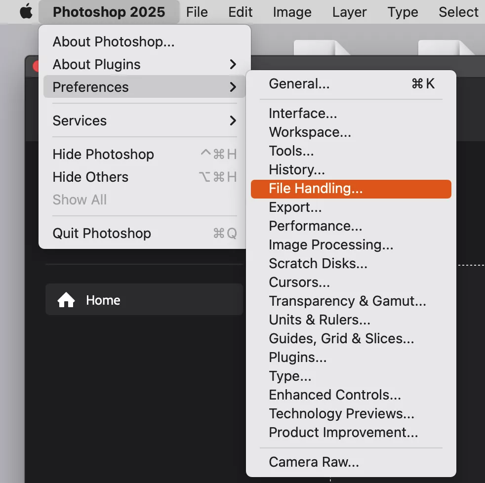 Menyen Preferences i Photoshop for Mac. Velg File Handling for å deaktivere automatisk gjenoppretting i Photoshop.