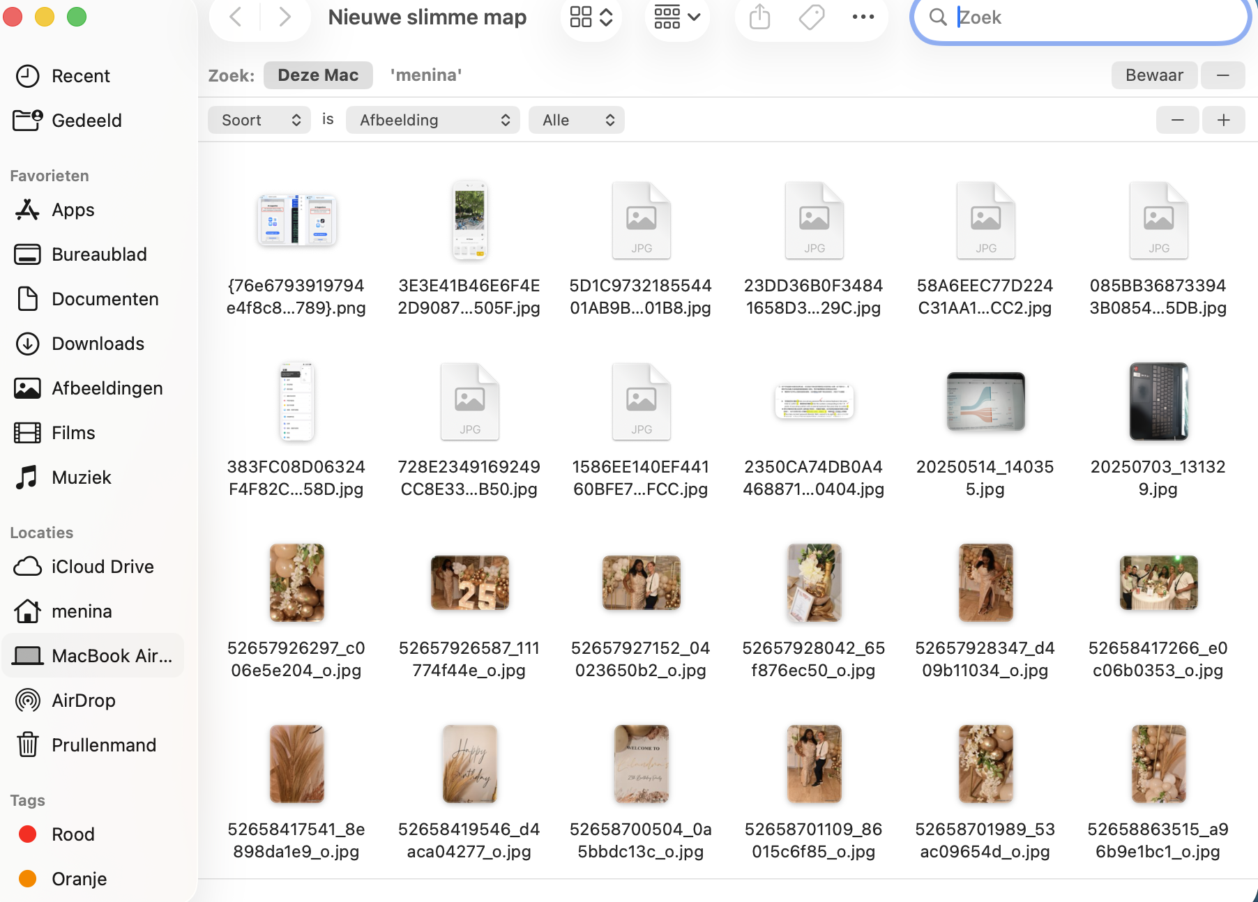 Gebruik vervolgens de dropdownmenu’s om je zoekcriteria in te stellen op afbeeldingen. Door de bestanden op naam te sorteren, kun je ook gemakkelijker dubbele bestanden en foto’s vinden.