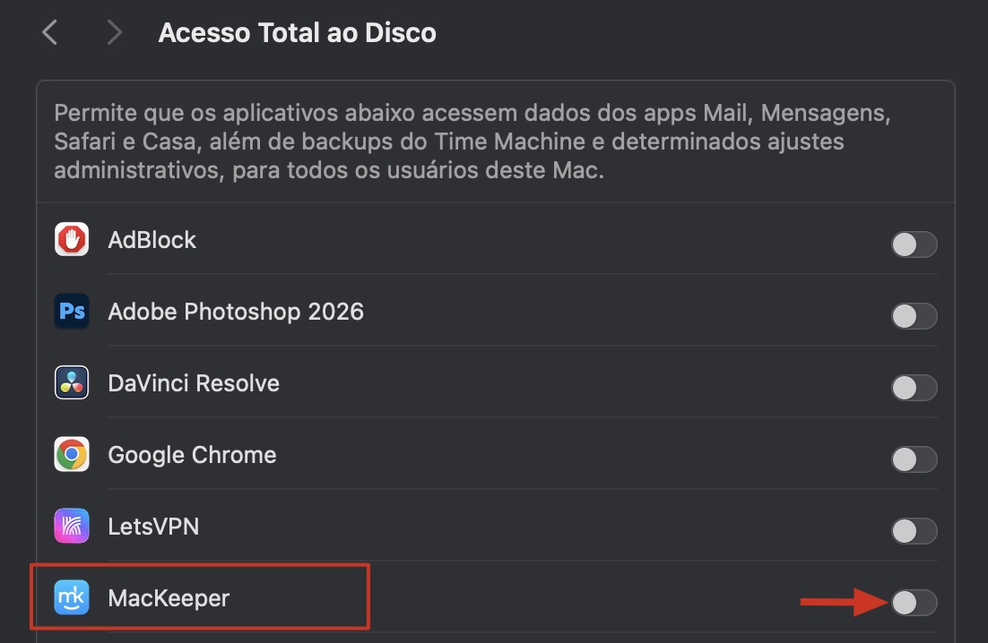 Ajustes do Sistema no Mac exibindo o menu Acesso Total ao Disco. Ative a proteção em tempo real do MacKeeper para encontrar e remover malware no seu computador.