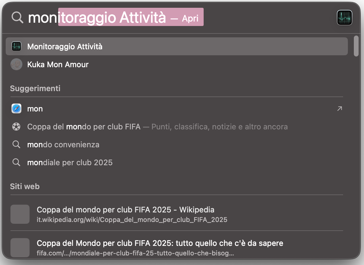 Per controllare l’utilizzo della RAM e liberare la RAM su Mac, apri Spotlight e cerca “Monitoraggio Attività”. Quindi, avvia l’app per continuare con la procedura.