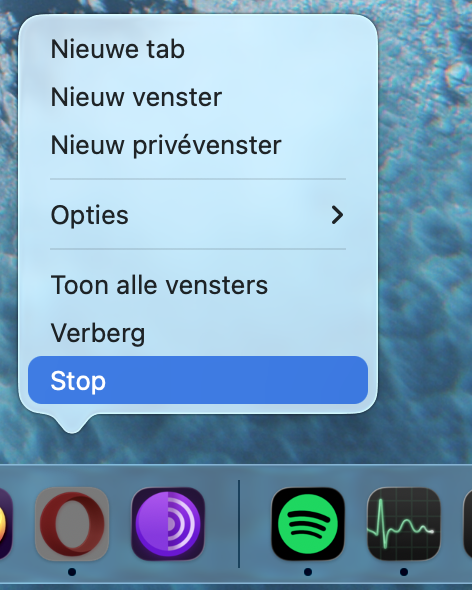 Klik met de rechtermuisknop op het Dock-icoon van een actieve app op je Mac en kies Stop om de app af te sluiten. Probeer daarna opnieuw te kopiëren en te plakken.