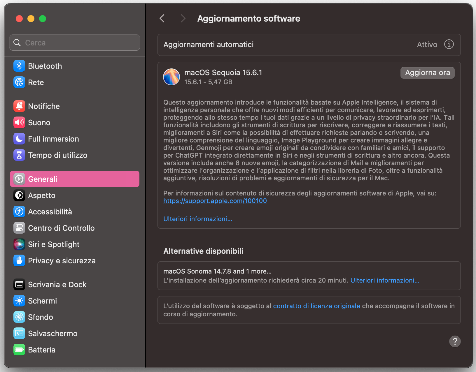 I problemi di prestazioni possono dipendere da bug in macOS o nei software di terze parti. Prima di tentare altre soluzioni, assicurati che il tuo Mac sia aggiornato.
