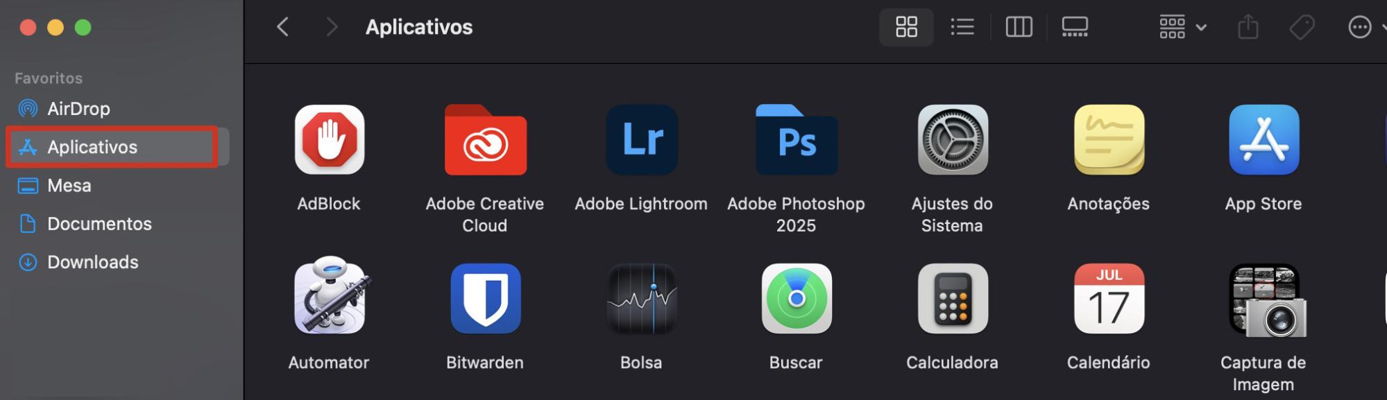 A pasta Aplicativos no Finder do Mac. Você pode remover aplicativos não utilizados a partir daqui para liberar espaço no Mac.