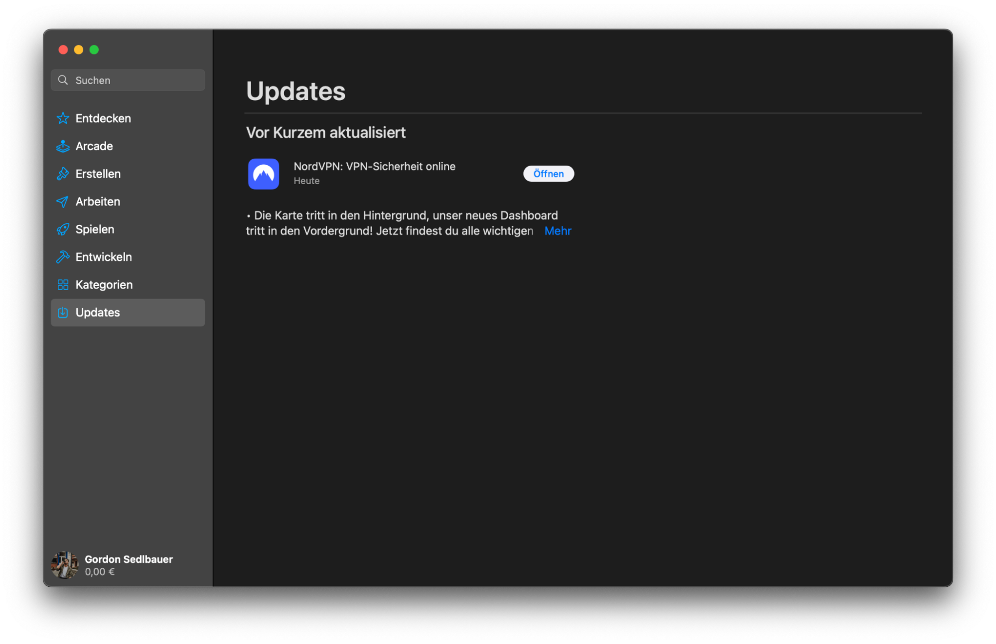 Der App Store unter macOS Monterey zeigt den Bildschirm mit den Updates an. Klicken Sie auf Alle aktualisieren, um alle verfügbaren App-Updates zu installieren.