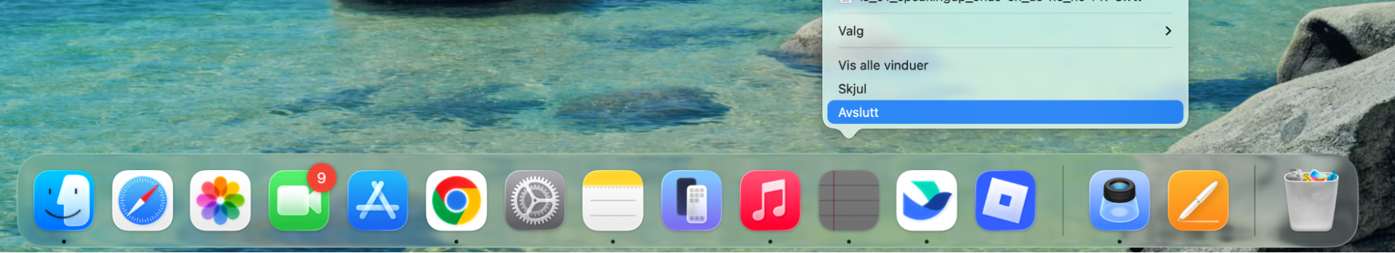 For å lukke andre programmer og forbedre stabiliteten til Photoshop-appen, gå til dock-en din og se under alle appikonene som har en prikk. Denne prikken betyr at de er åpne. Høyreklikk på appikonene du ikke trenger, og velg Avslutt for å lukke.