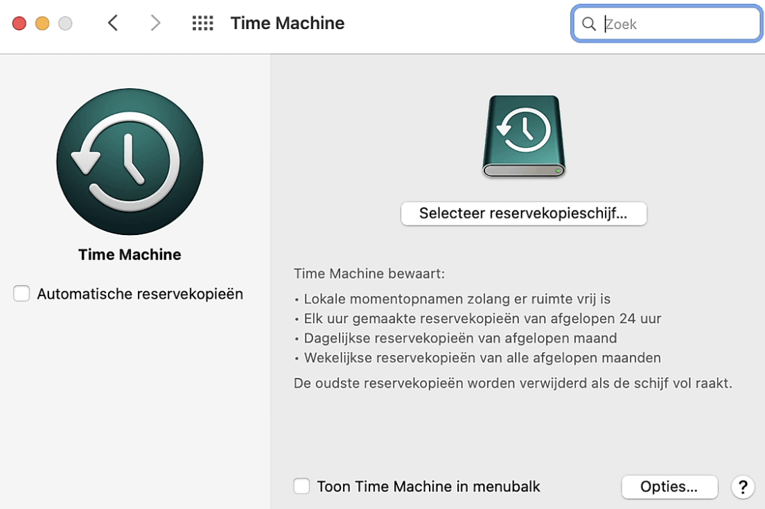 Systeemvoorkeuren op de Mac toont het menu Time Machine. Schakel Automatisch reservekopiëren uit om alle lokale snapshots te verwijderen.