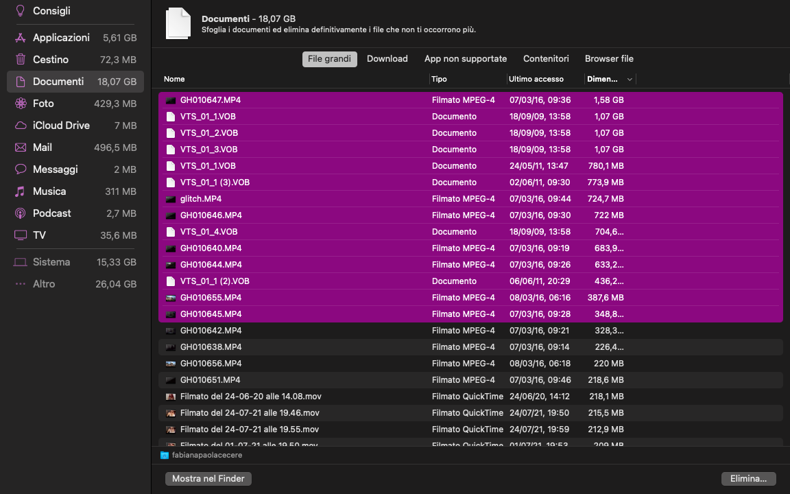 Selezionare i file inutilizzati, poi cliccare Elimina nella cartella Documenti di macOS storage. 