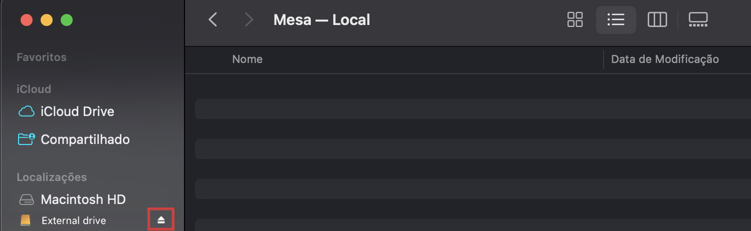 Antes de desconectar unidades externas, você deve ejetá-las no macOS para não perder dados. Clique no ícone de ejeção para fazer isso.