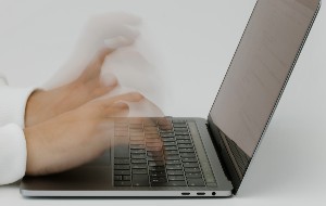 "A Memória Para Aplicativos Do Seu Sistema Foi Esgotada" no Mac "A Memória Para Aplicativos Do Seu Sistema Foi Esgotada" no Mac