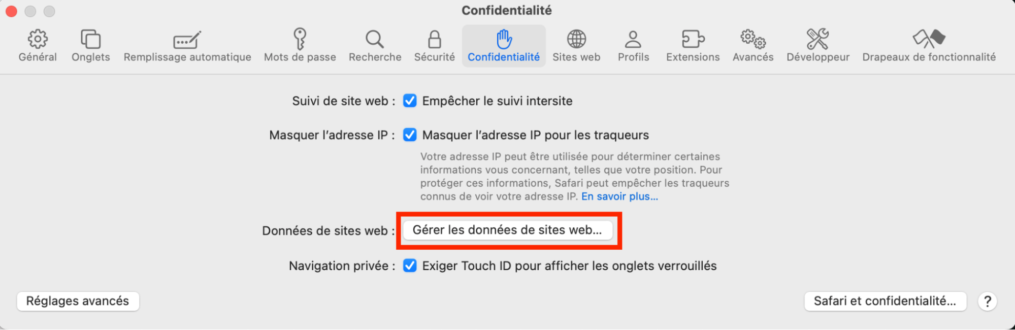 Le menu Confidentialité de Safari. Le bouton Gérer les données de sites web est mis en surbrillance. Comment réinitialiser Safari : guide pour empêcher les fausses alertes McAfee de survenir sur Mac.