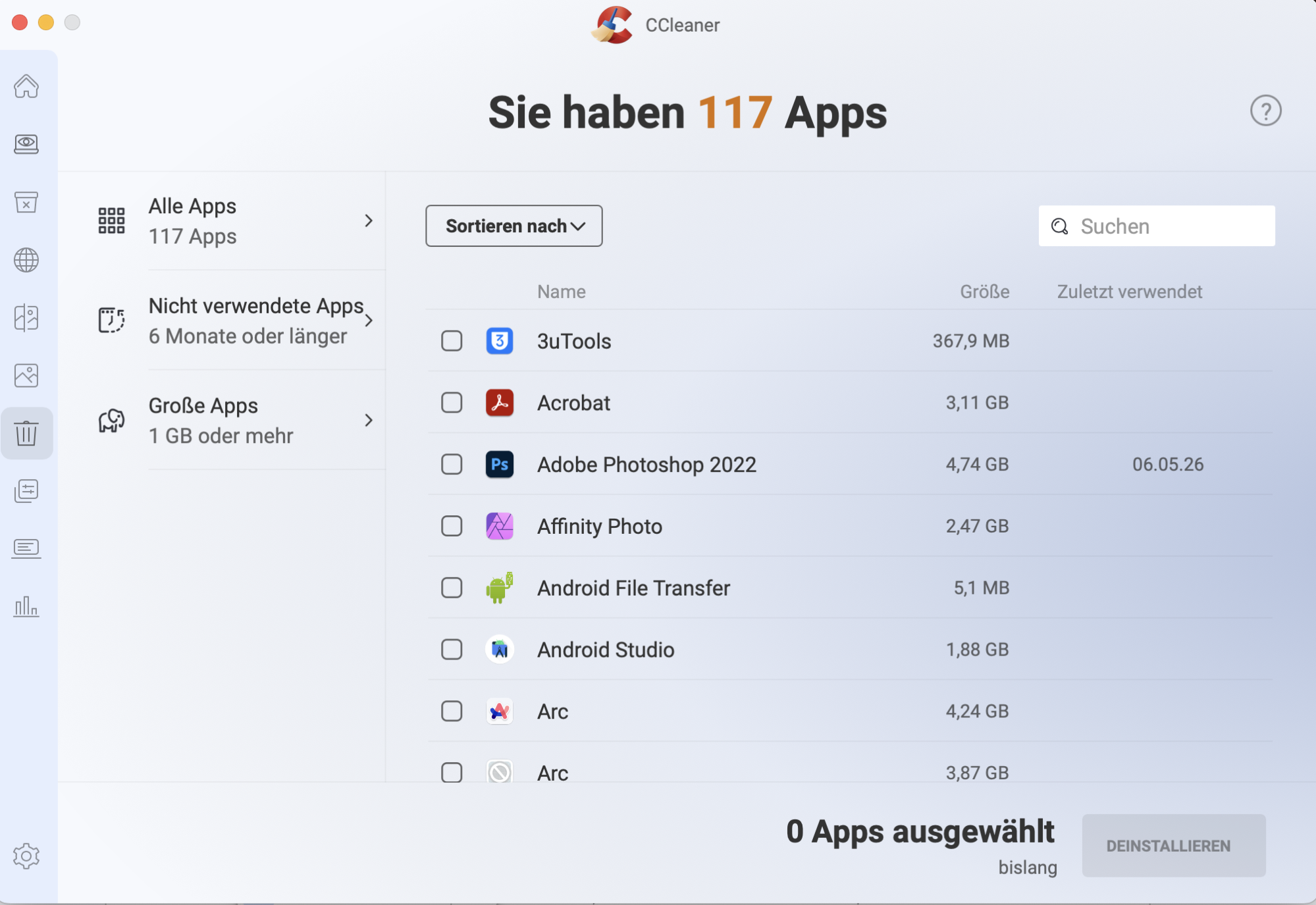 Wenn Sie Apps auf Ihrem Mac haben, die Sie nicht mehr verwenden, können Sie diese problemlos mit CCleaner für Mac entfernen. Markieren Sie diese und wählen Sie Deinstallieren, um Ihre gewünschten Ergebnisse zu erzielen.
