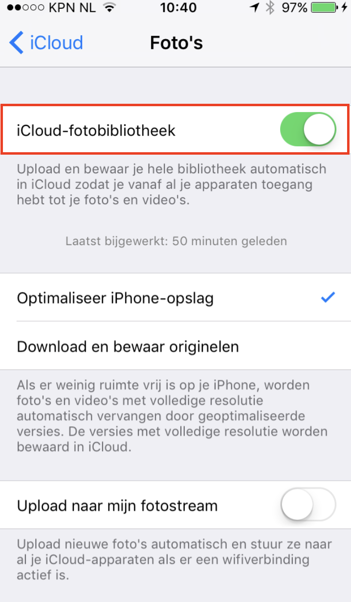 Gebruik iCloud-foto’s om te uploaden en ga naar Instellingen. Selecteer [je naam], tik op iCloud en kies Foto’s.