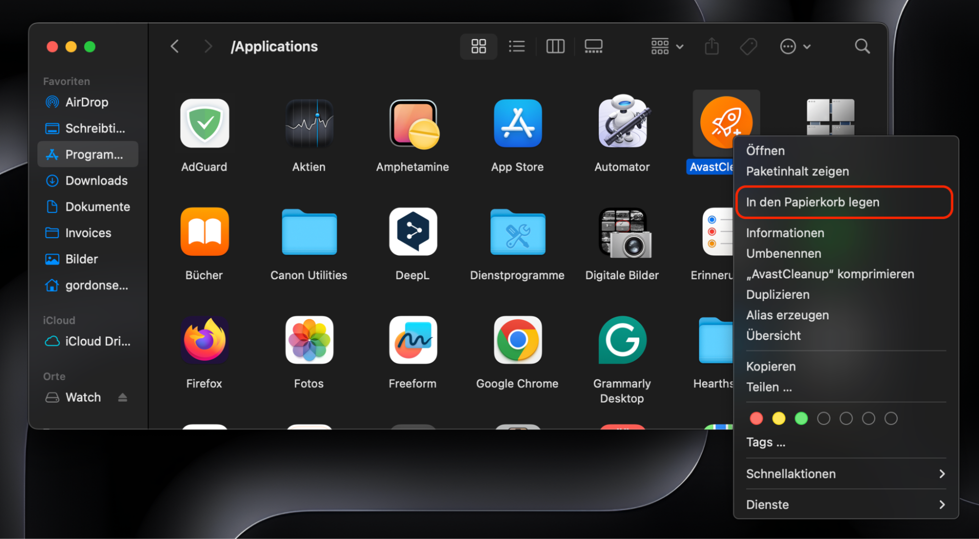 Finder auf dem Mac zeigt den Programme-Ordner an. Klicken Sie mit der rechten Maustaste auf Avast Cleanup und wählen Sie In den Papierkorb legen. Finder auf dem Mac zeigt den Programme-Ordner an. Klicken Sie mit der rechten Maustaste auf Avast Cleanup und wählen Sie In den Papierkorb legen.