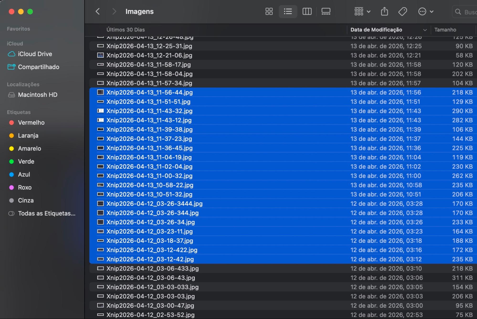 Converta suas imagens em lote no Finder selecionando-as e escolhendo abrir com Visualização. Aqui, você terá todas as opções necessárias para converter com sucesso suas fotos.