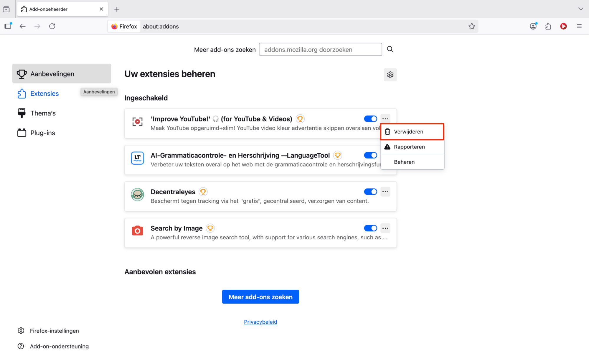 Op de pagina Extensies beheren in Firefox klik je op de drie puntjes naast een extensie en vervolgens op de knop Verwijderen.