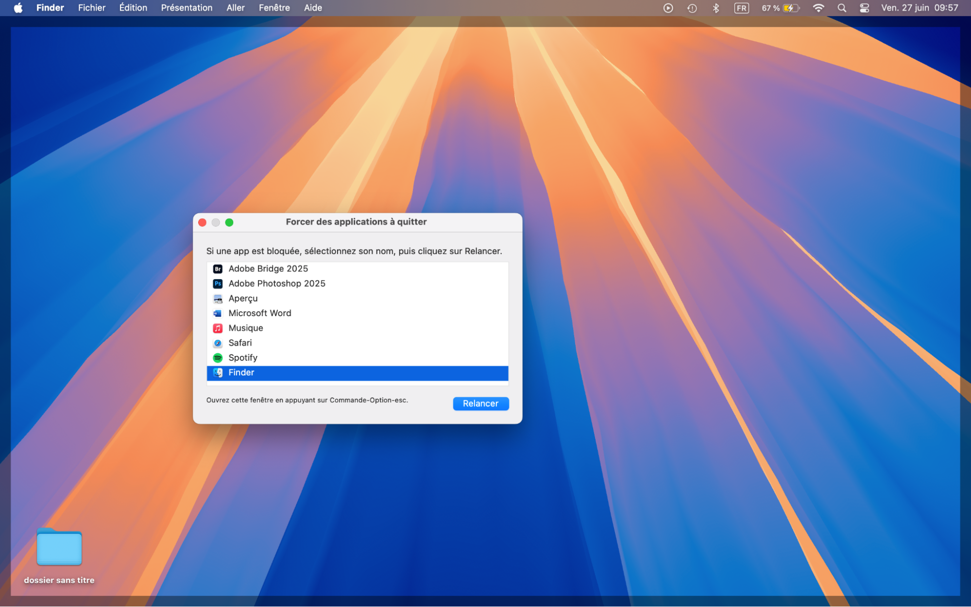 Pour retrouver vos icônes de bureau, relancez Finder et redémarrez votre Mac. Après avoir cliqué sur le menu Apple dans la barre des menus et choisi l’option Forcer à quitter, cliquez sur Finder, puis sur le bouton Relancer.