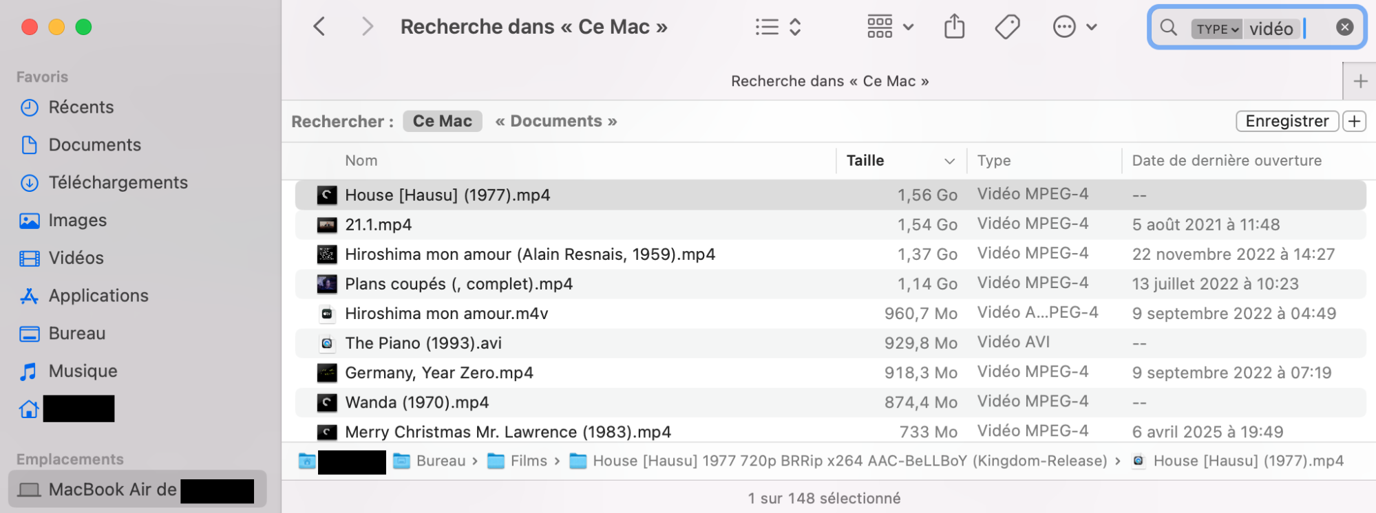 Utilisez le Finder pour trouver et supprimer des films de votre Mac. Dans la barre de recherche Finder, tapez type : vidéo, puis sélectionnez Ce Mac pour faire apparaître tous les fichiers vidéo présents sur votre appareil.