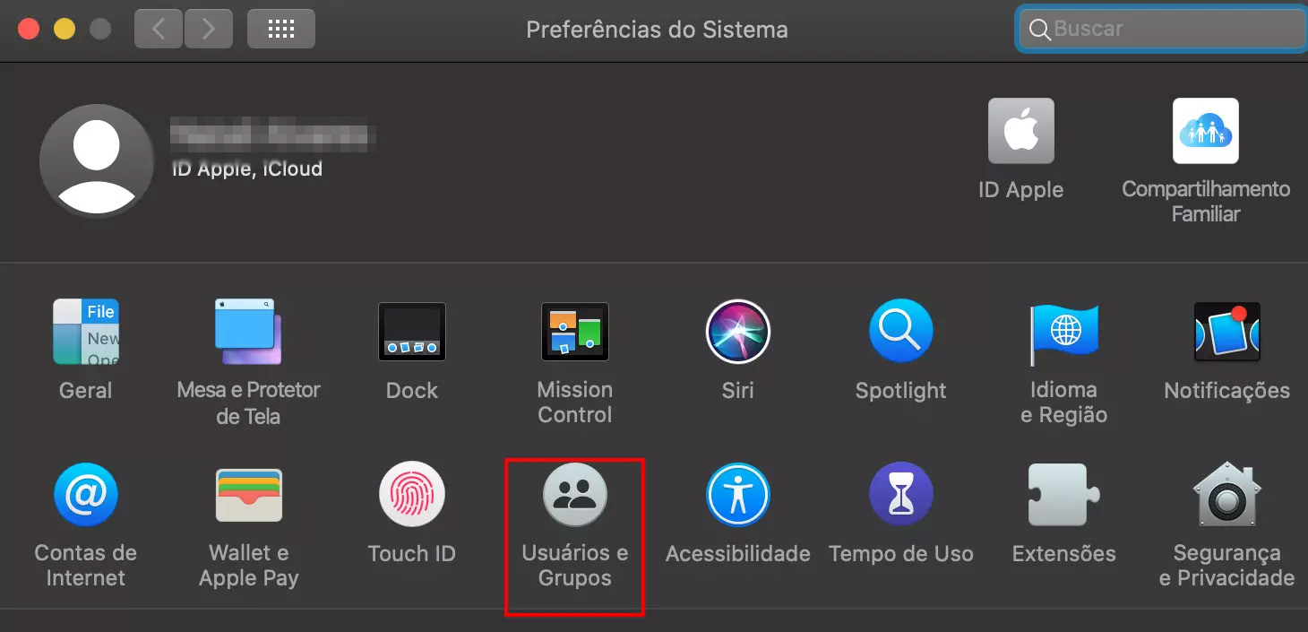 A janela Preferências do Sistema do MacBook está aberta, com a opção Usuários e Grupos selecionada.