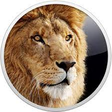 Het macOS X 10.7 (Lion)-logo wordt weergegeven met een afbeelding van een leeuw. Lion is de achtste grote macOS-uitgave van Apple na Leopard.