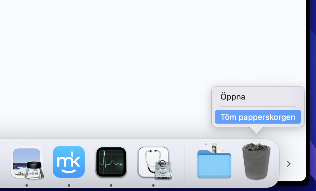 Kontextmenyn för papperskorgen i Dock på Mac. När du vet hur du kontrollerar skadlig programvara på Mac kan du radera tillhörande filer och sedan tömma papperskorgen för att ta bort dem.