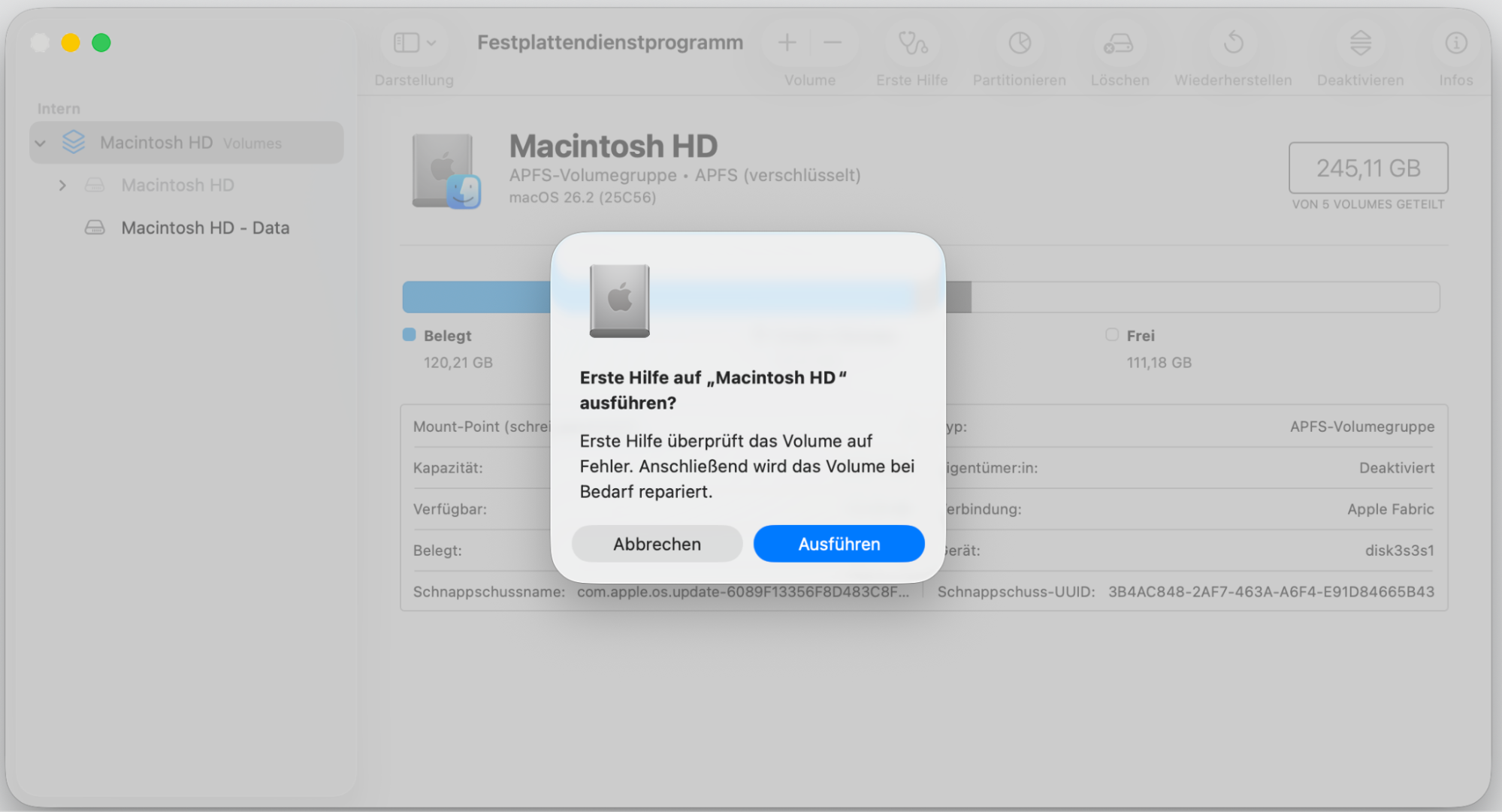 Klicken Sie anschließend in der Symbolleiste auf Erste Hilfe, um den Reparaturvorgang zu starten. Bestätigen Sie das ausgewählte Laufwerk und klicken Sie auf Ausführen, um mit der Reparatur zu beginnen.